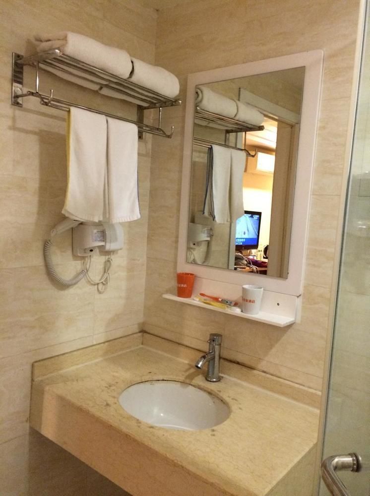 Home Inn Chengdu Kuanzhai Alley New City Square Ngoại thất bức ảnh
