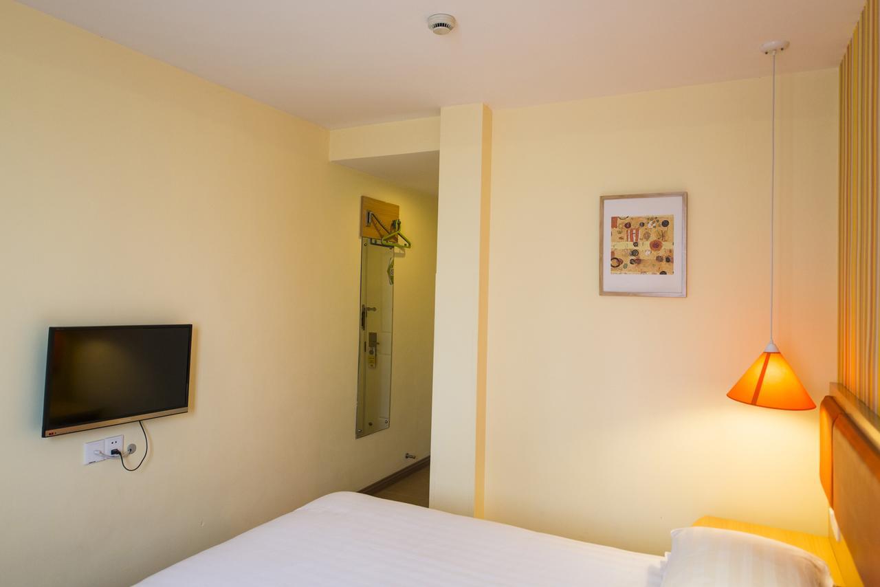 Home Inn Chengdu Kuanzhai Alley New City Square Ngoại thất bức ảnh